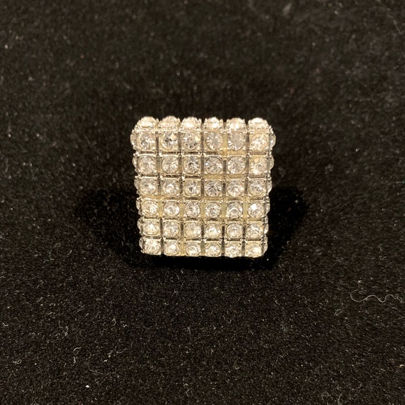 Square ring - Picture 1 of 3